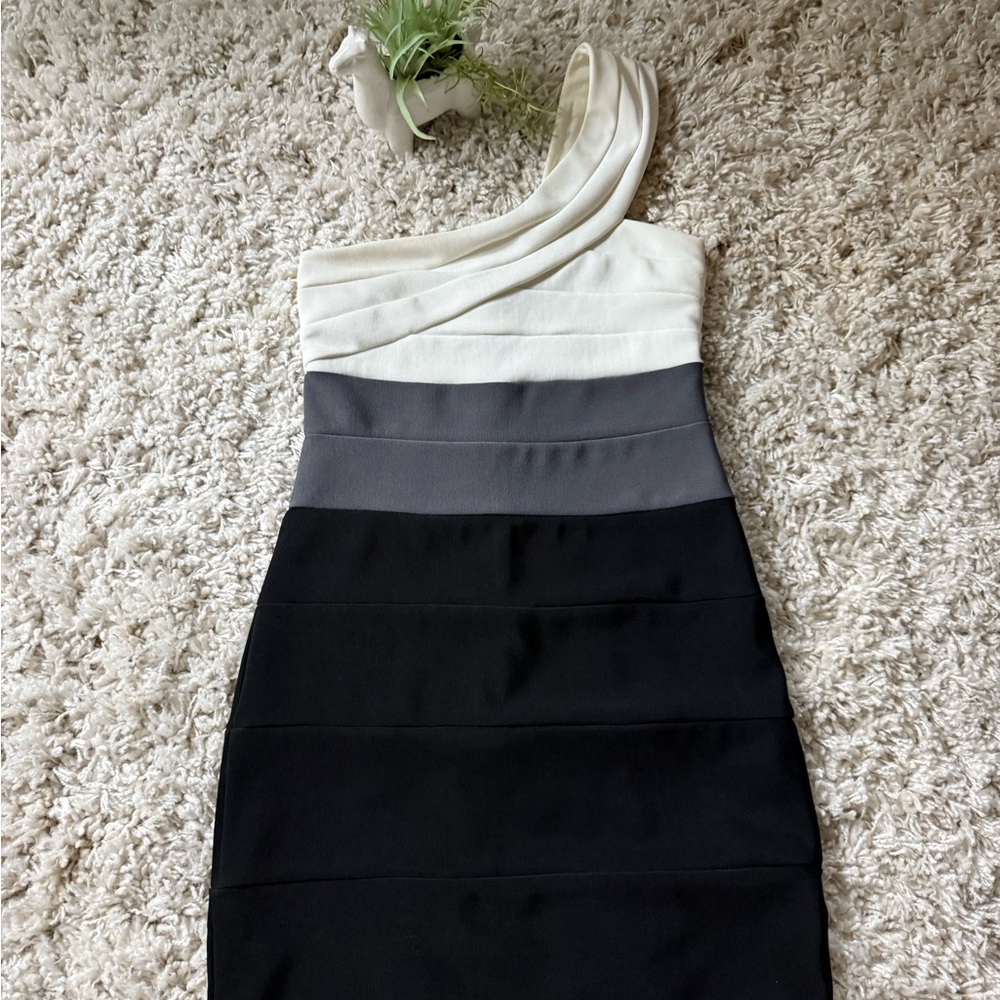 Multicolored Asymmetrical One Shoulder Bodycon Dress - Picture 2 of 5